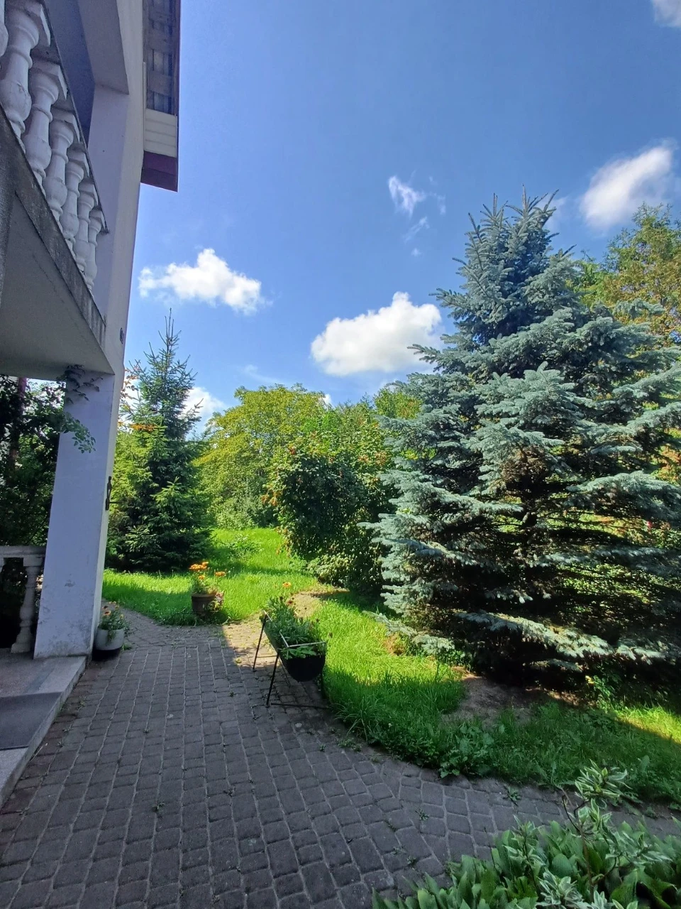 99 тис дол Продаж будинку 300 м кв + 10 соток м. Жовква