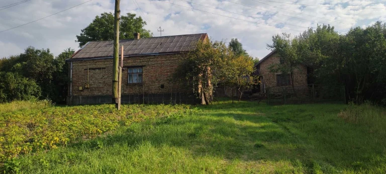 Продається будинок в с. Луг