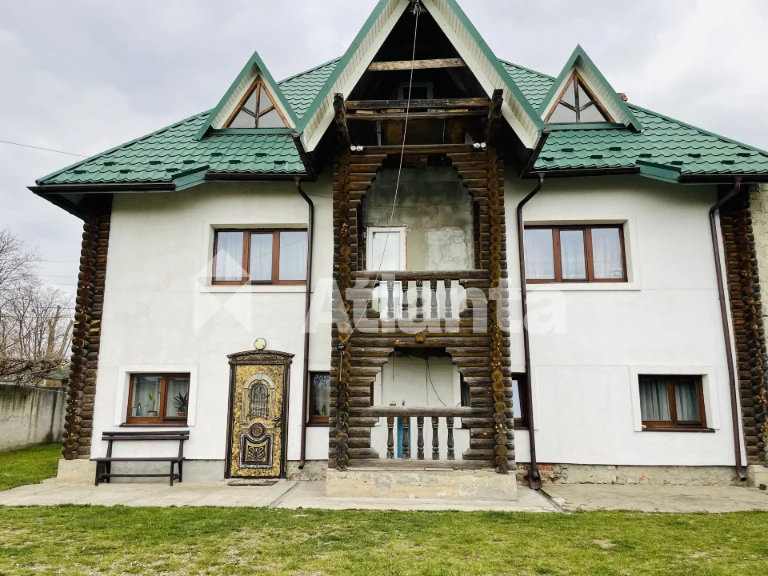Продаж будинку Камʼянка Бузька, центр! 40 км до Львова!