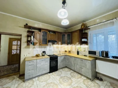 Продаж будинку Камʼянка Бузька, центр! 40 км до Львова!