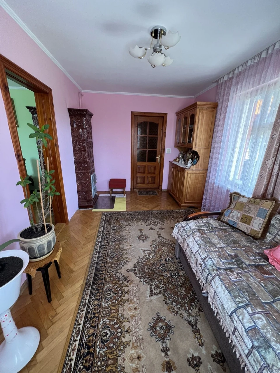 Продаж будинку з територією