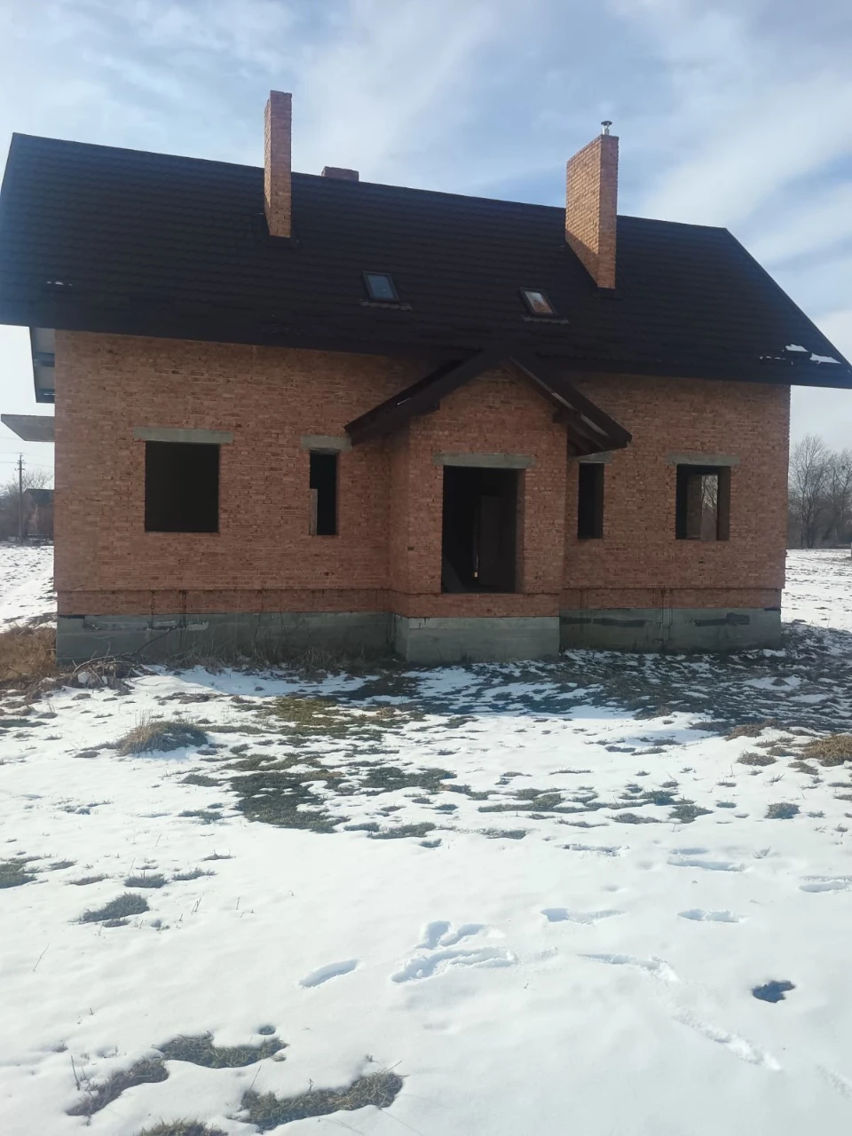 Продаж недобудованого будинку