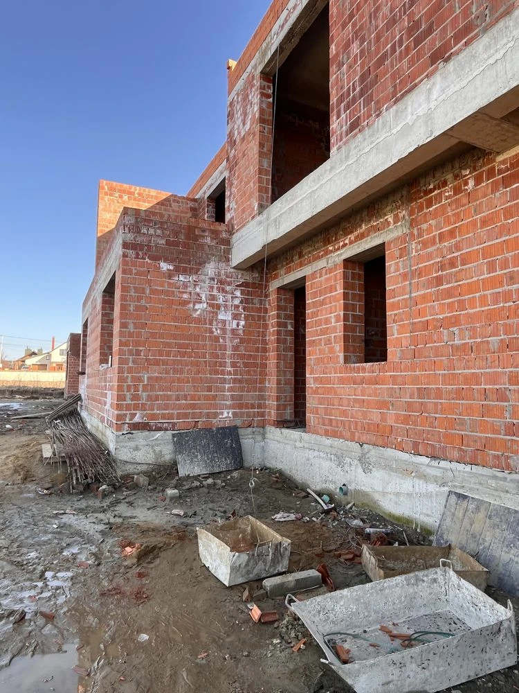 Продаж котеджів преміум-класу в Пустомитах