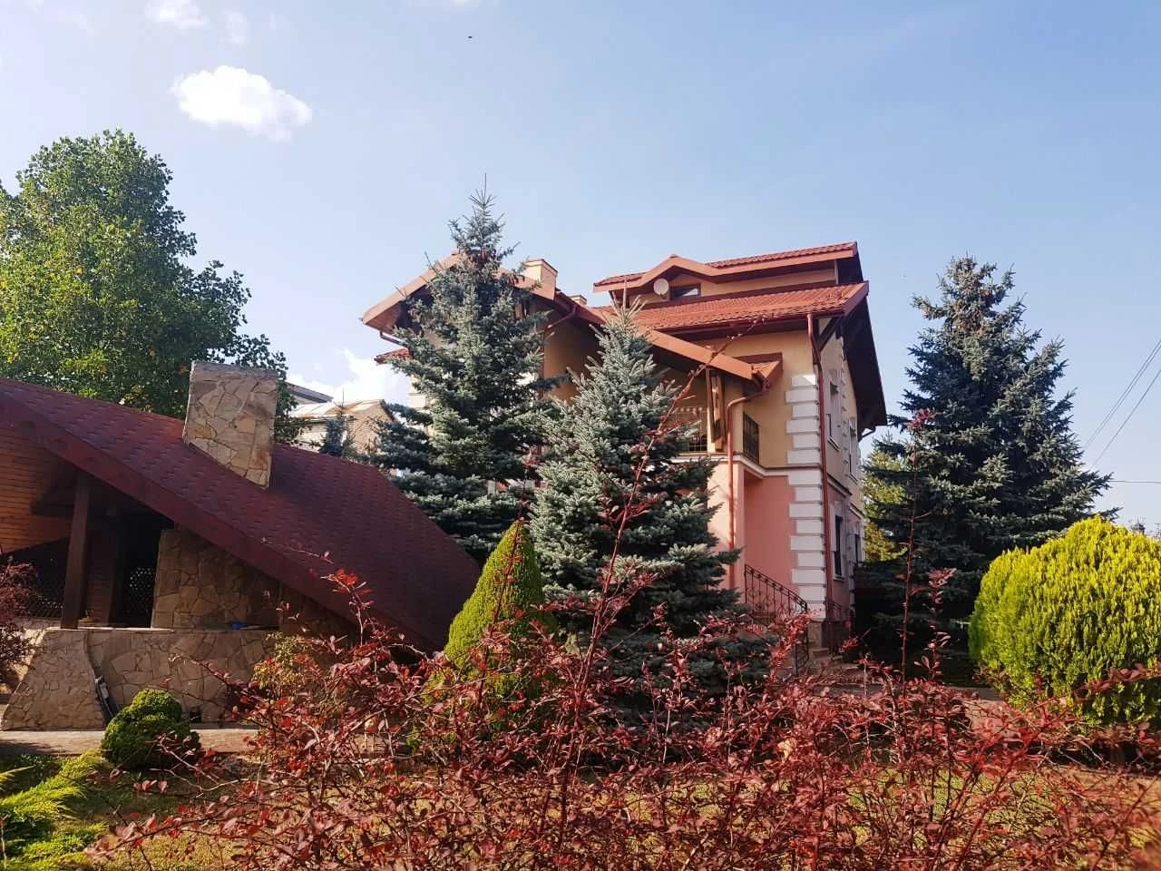 Родинний будинок для комфортного життя в м. Пустомити 9 км в