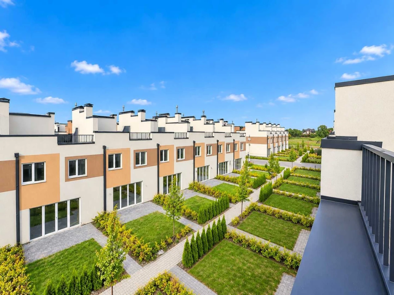 Продаж будинку/котеджу 120 м² біля Львова у містечку «Таунха