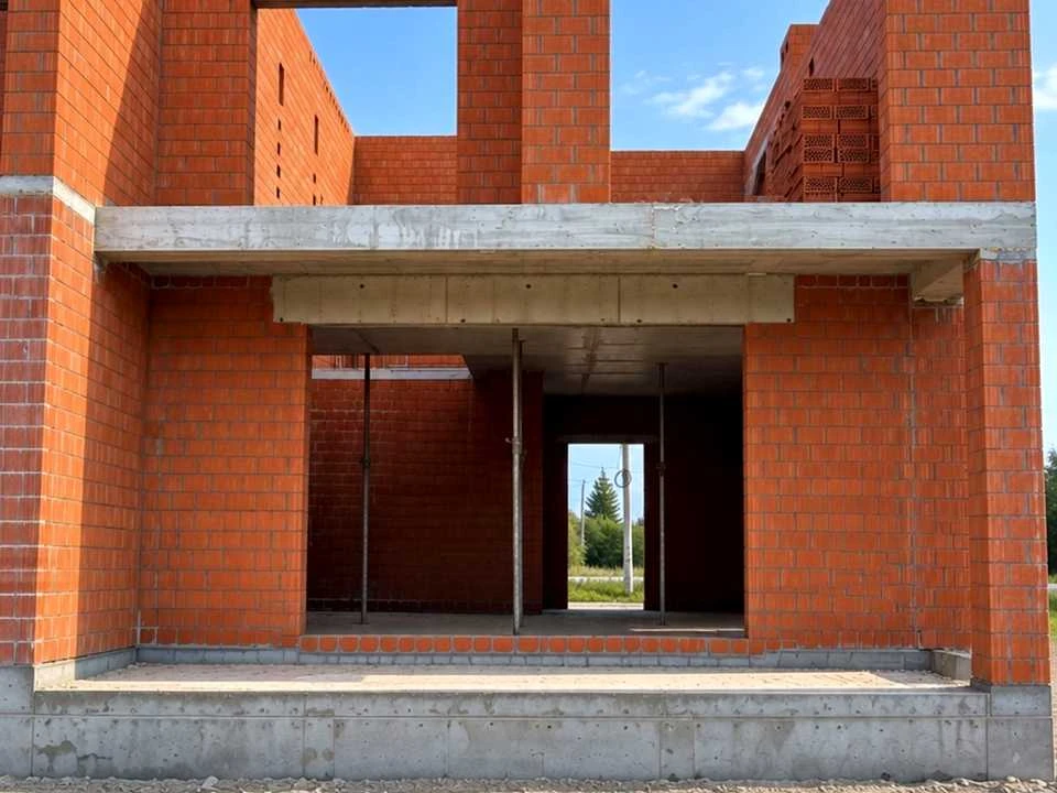 Будинок. Пустомити, Свободи вул.