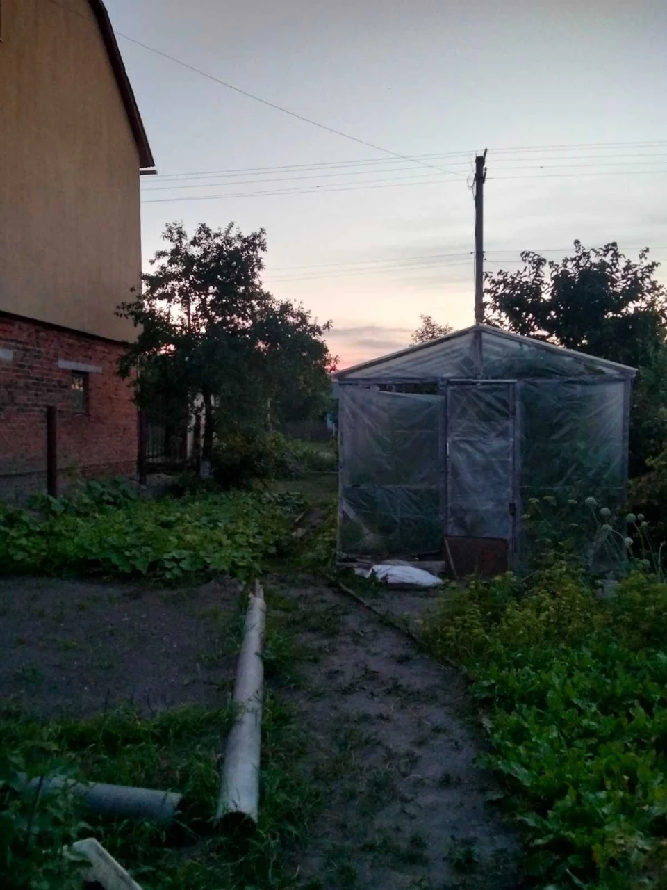 Продаж: будинок та земельна ділянка 5,6 сот., м. Радехів