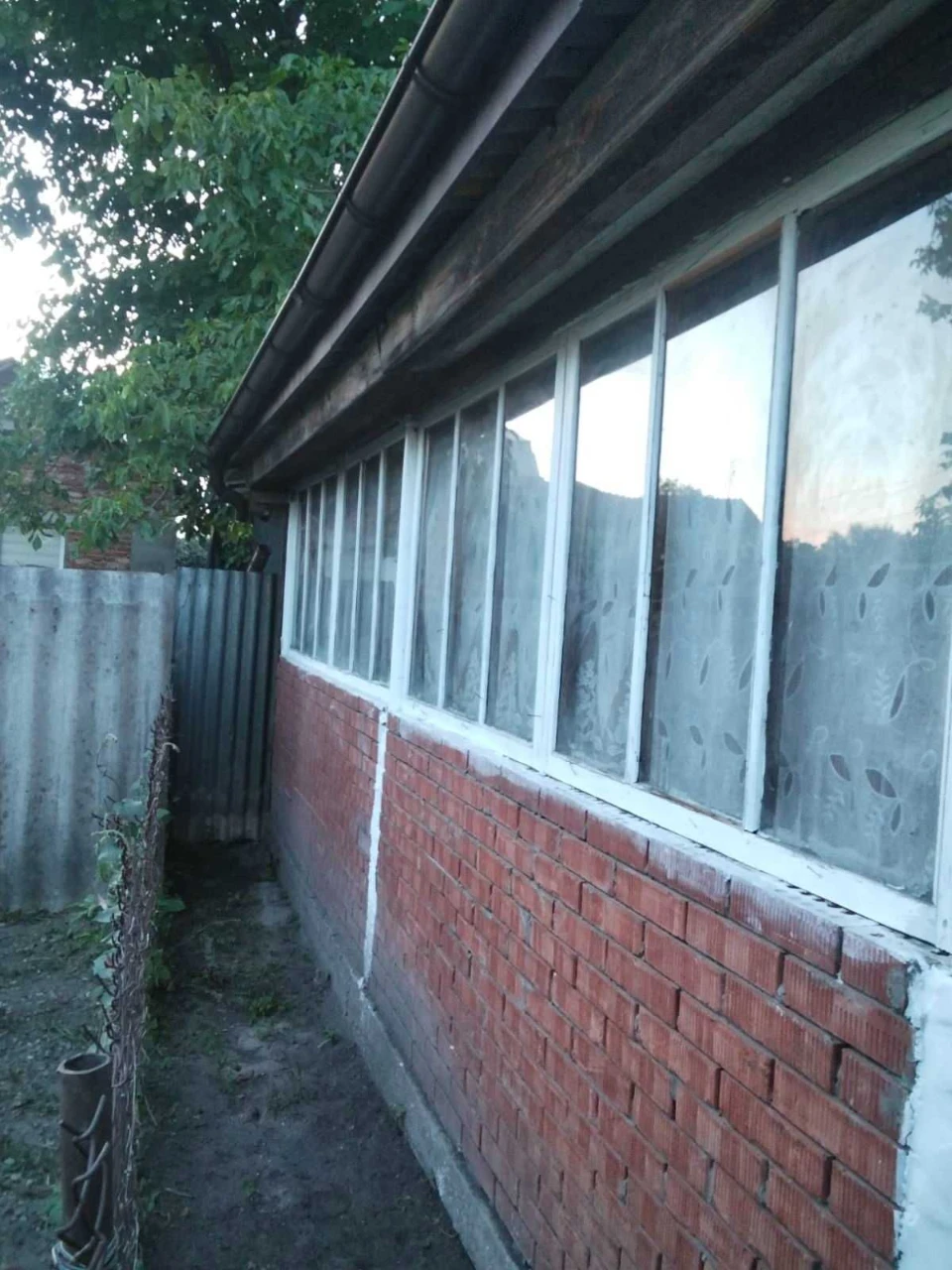 Продаж: будинок та земельна ділянка 5,6 сот., м. Радехів