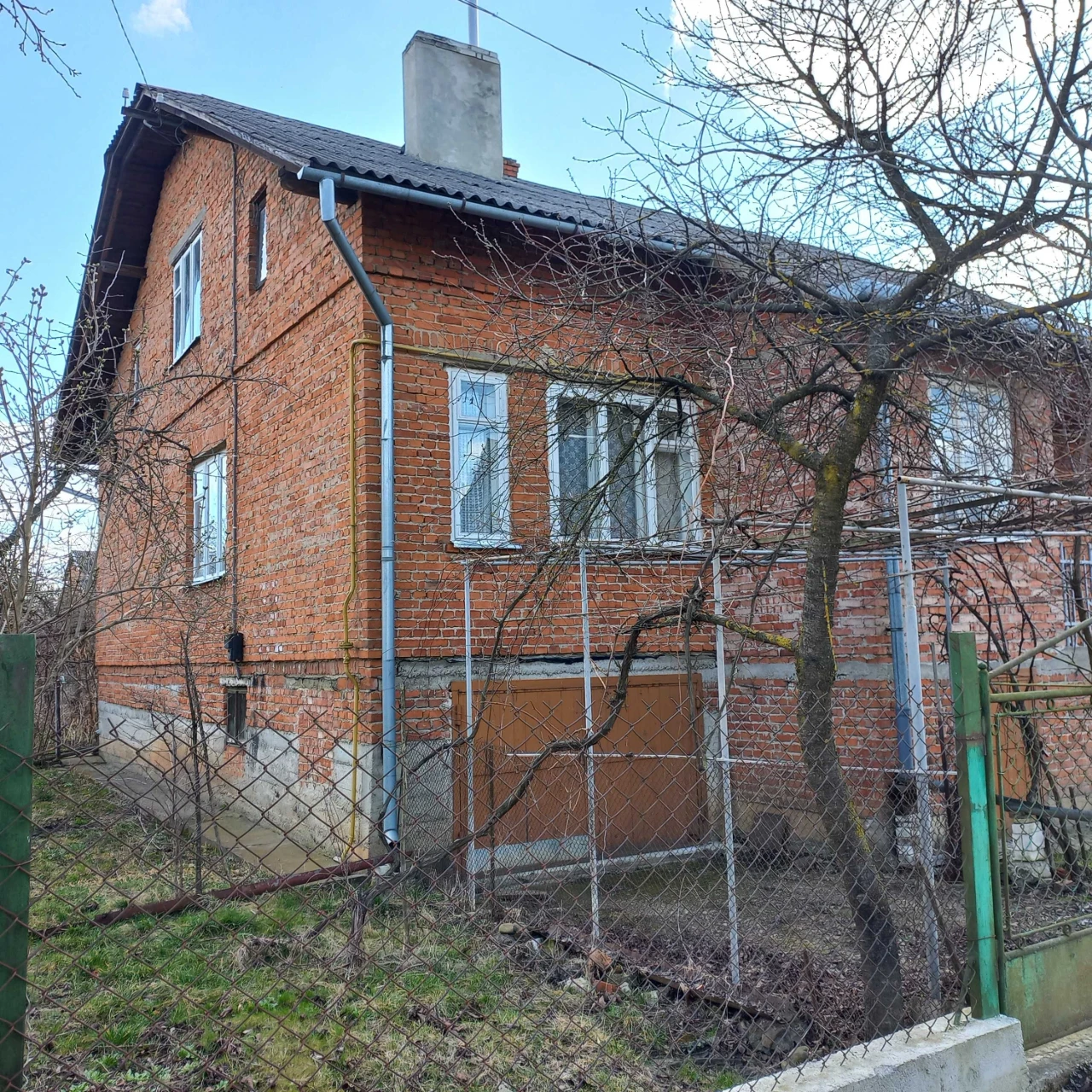 Продам житловий будинок м.Самбір