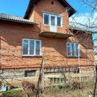 Продам житловий будинок м.Самбір