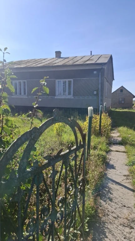 Продам цегляний будинок