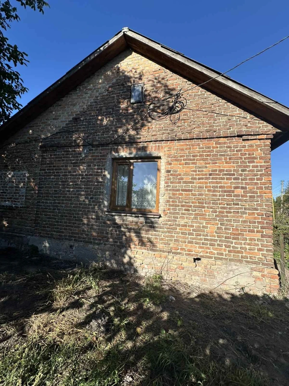 Продам цегляний будинок