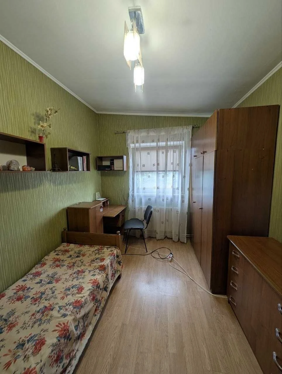 Продаж частини будинку