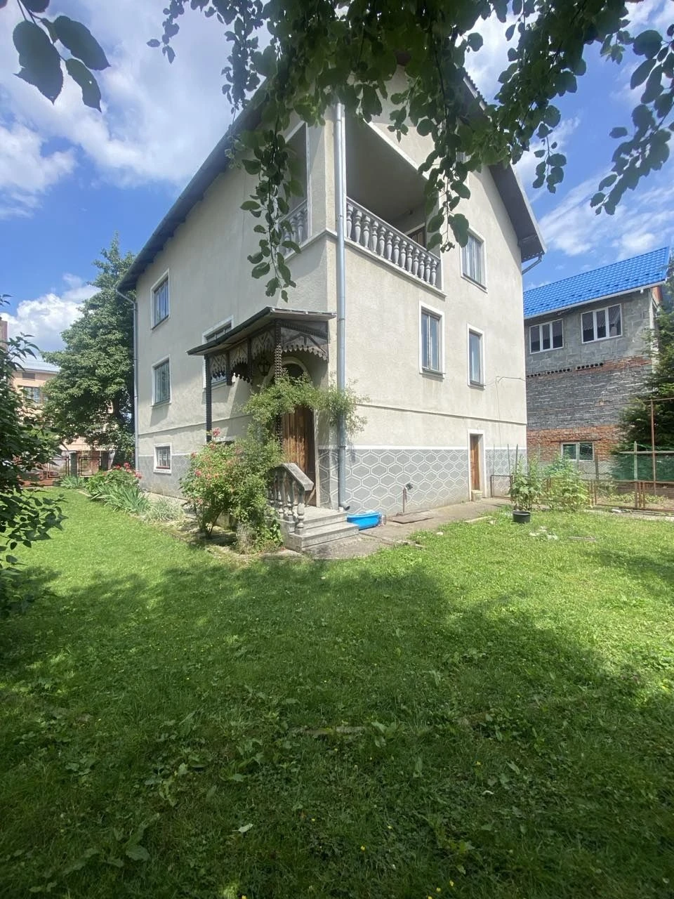 Продам цегляний будинок в м.Стрию