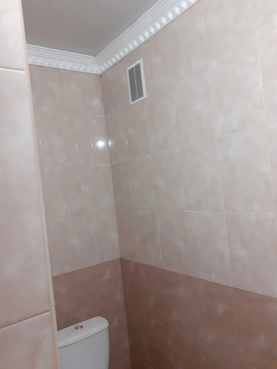 Продається нежитлове приміщення.