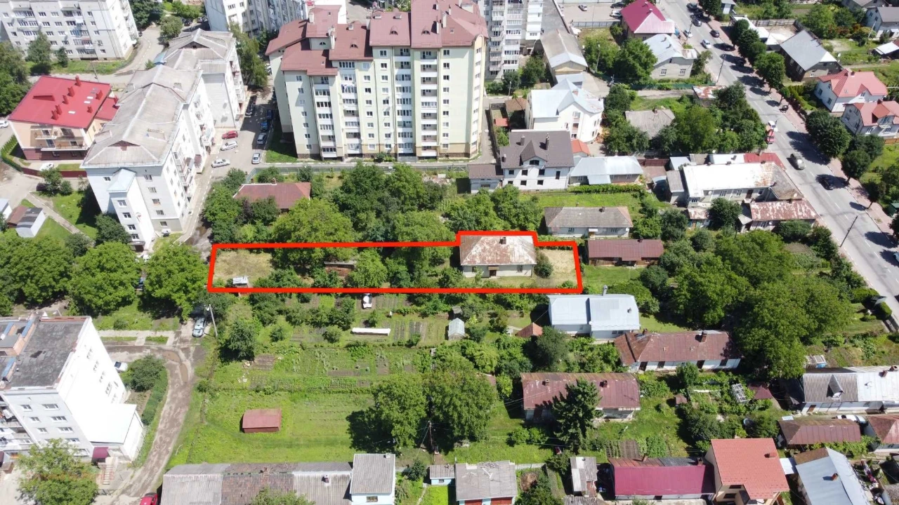 Добра ціна на будинок в м.Стрий з земельною ділянкою 8.5 сот
