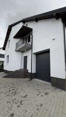 Продаж будинку від власника без рієлторів