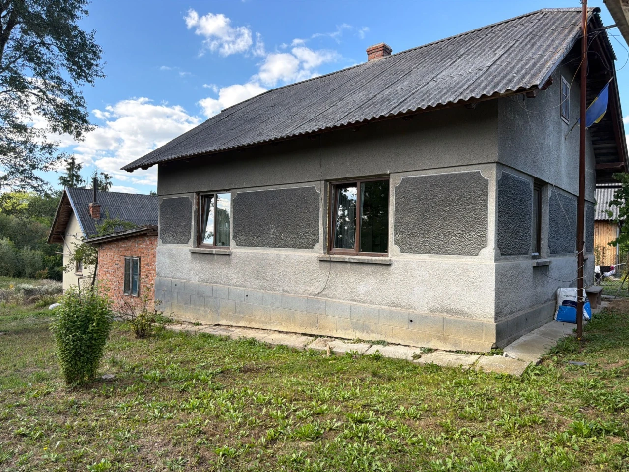 Цегляний будинок неподалік Стрия (15км). Зі всіма вигодами!