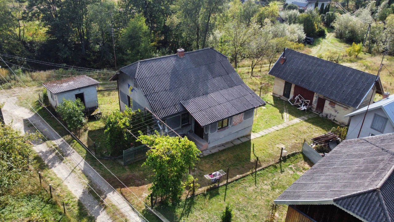 Цегляний будинок неподалік Стрия (15км). Зі всіма вигодами!