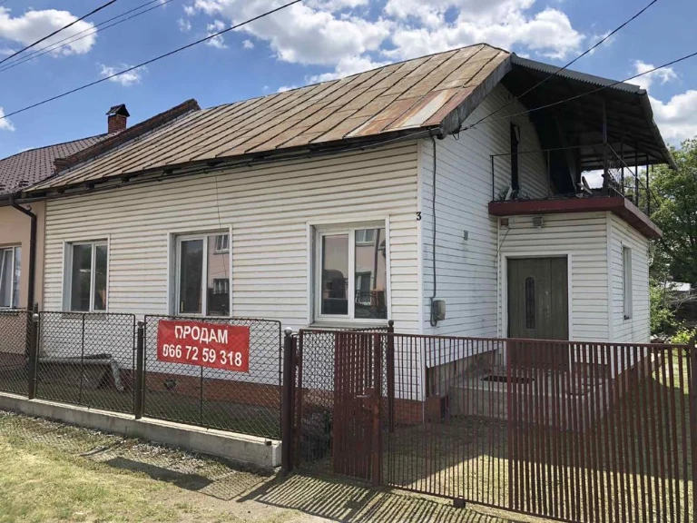 Продам  будинок  м Стрий,р-н Новий Світ