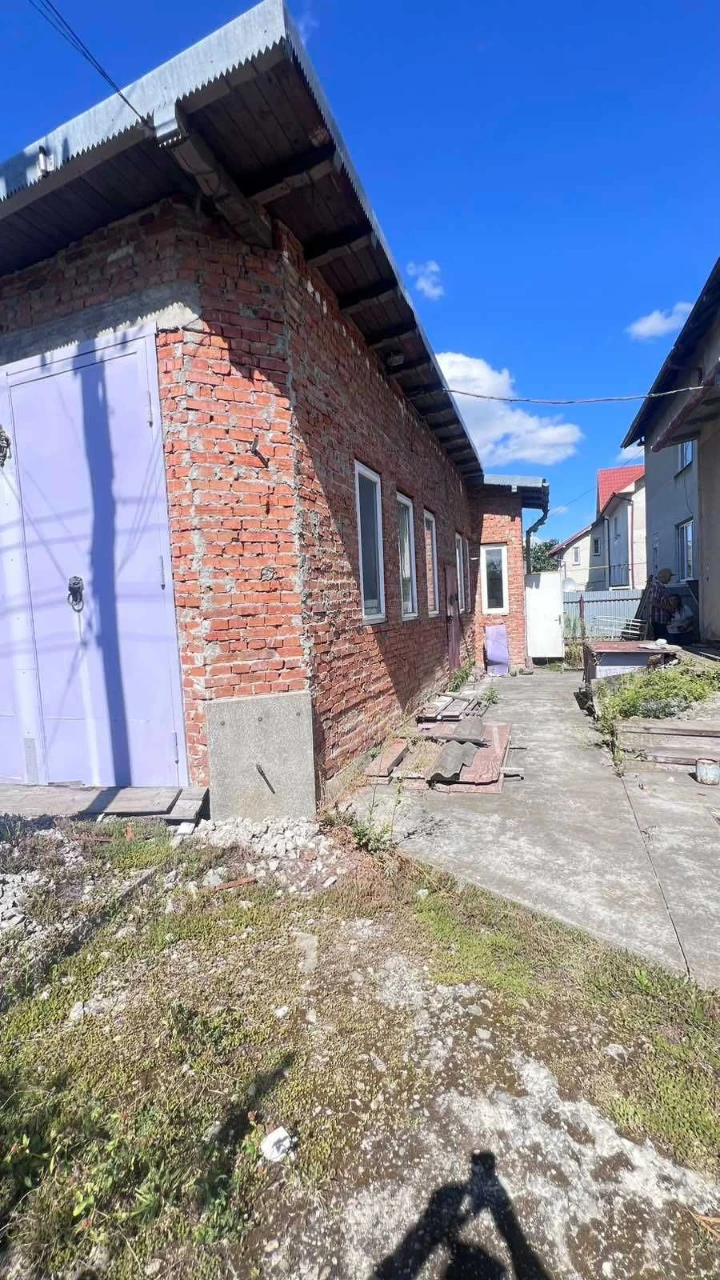 Продаж Будинок 200м² діл 6 сот гараж літня кухня Стрий Новий
