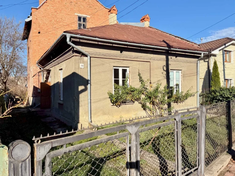 Будинок 140 м² у Стрию, вул. Львівська | Земля 0,06 га, влас