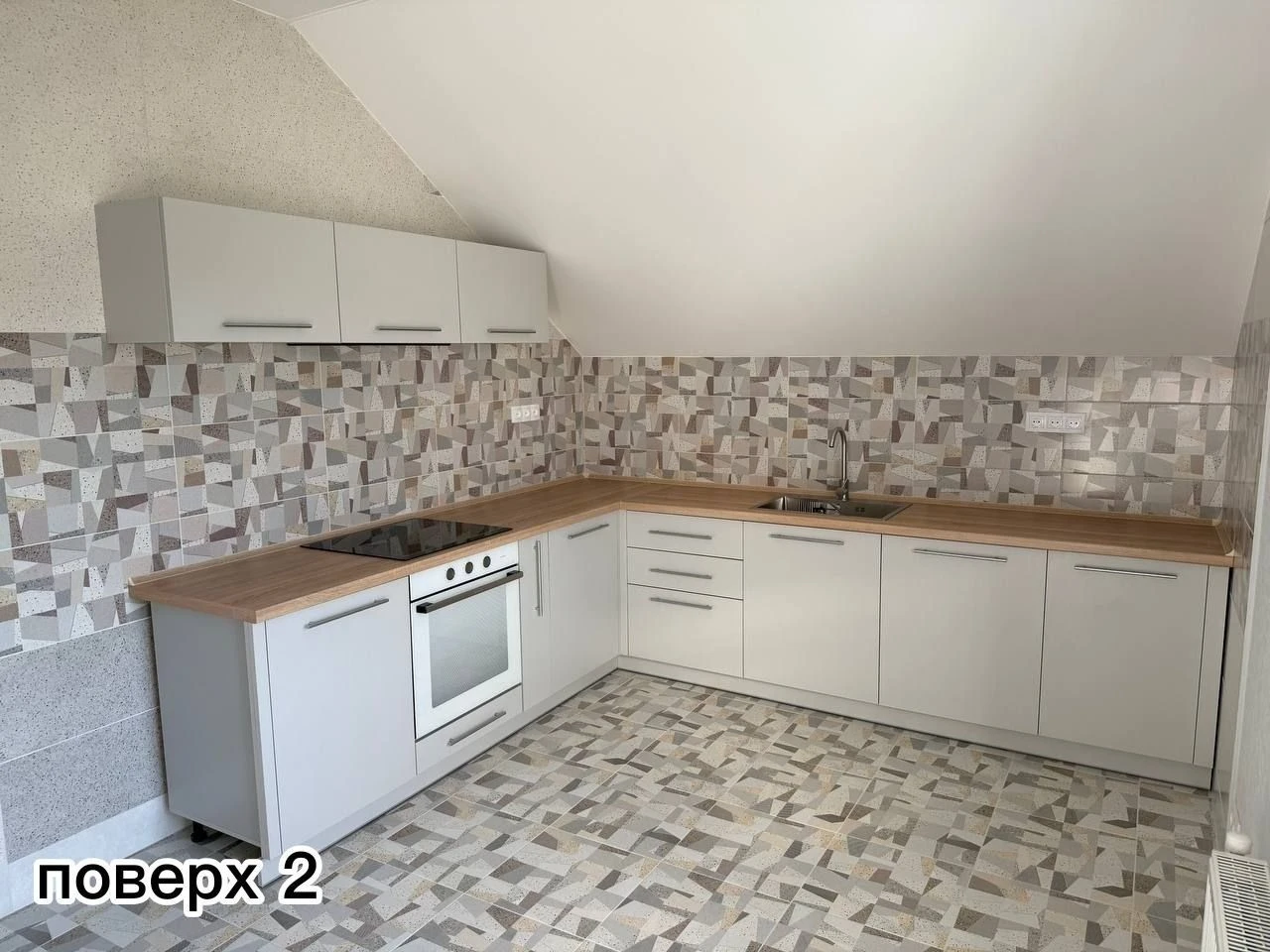 Без %. 253м2, 6 соток, РЕМОНТ, м.Стрій