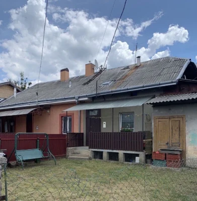 Продаж частини будинку вул. Лесі Українки