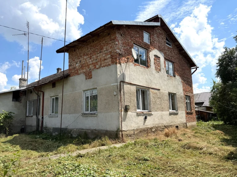 Продається цегляний будинок у місті Стрий (Новий Світ, біля