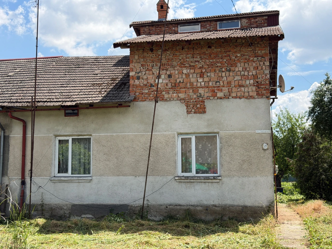 Продається цегляний будинок у місті Стрий (Новий Світ, біля