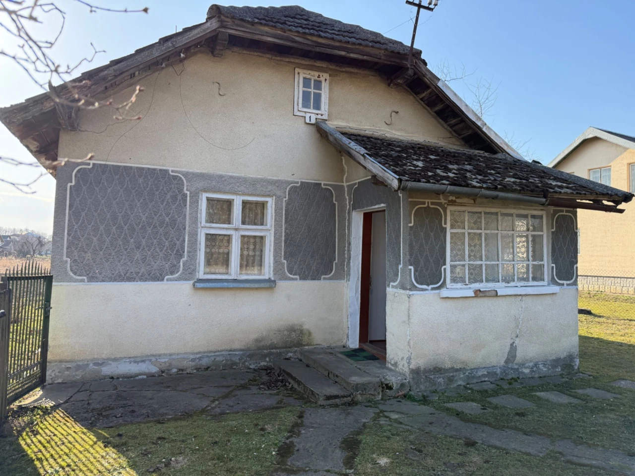 Продаж цегляного будинку неподалік міста Стрий (14км).