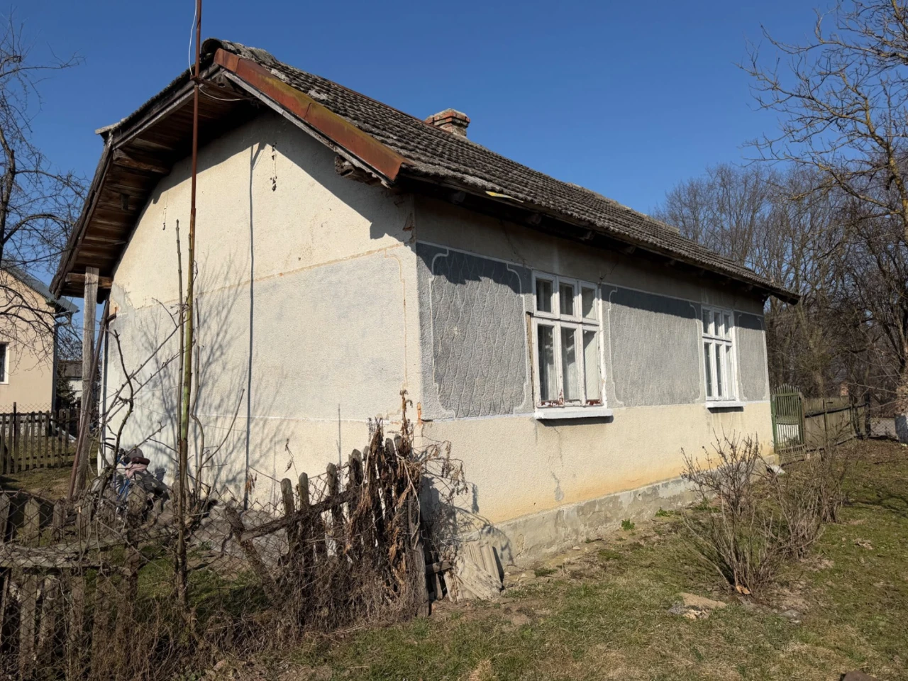Продаж цегляного будинку неподалік міста Стрий (14км).