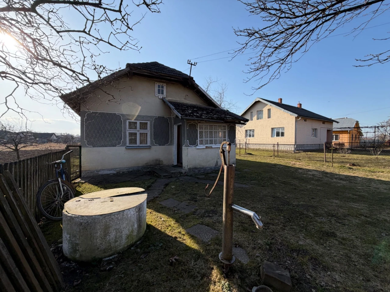 Продаж цегляного будинку неподалік міста Стрий (14км).