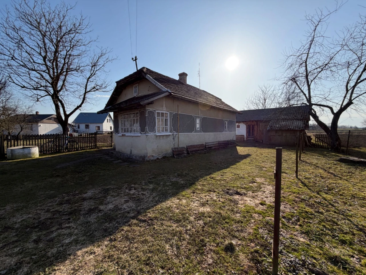 Продаж цегляного будинку неподалік міста Стрий (14км).