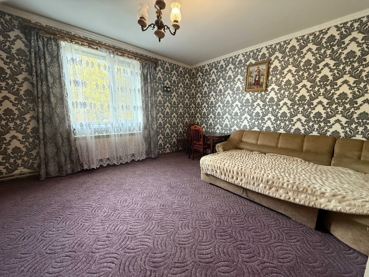 Продається власний цегляний будинок  в с.Луг  Львівської обл