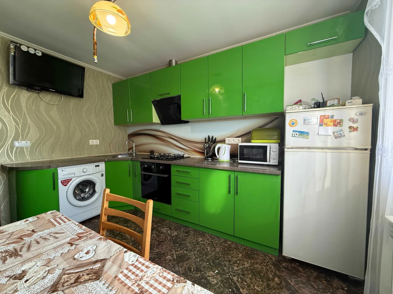 Продається власний цегляний будинок  в с.Луг  Львівської обл