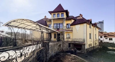 Продається  вілла в центрі Трускавця