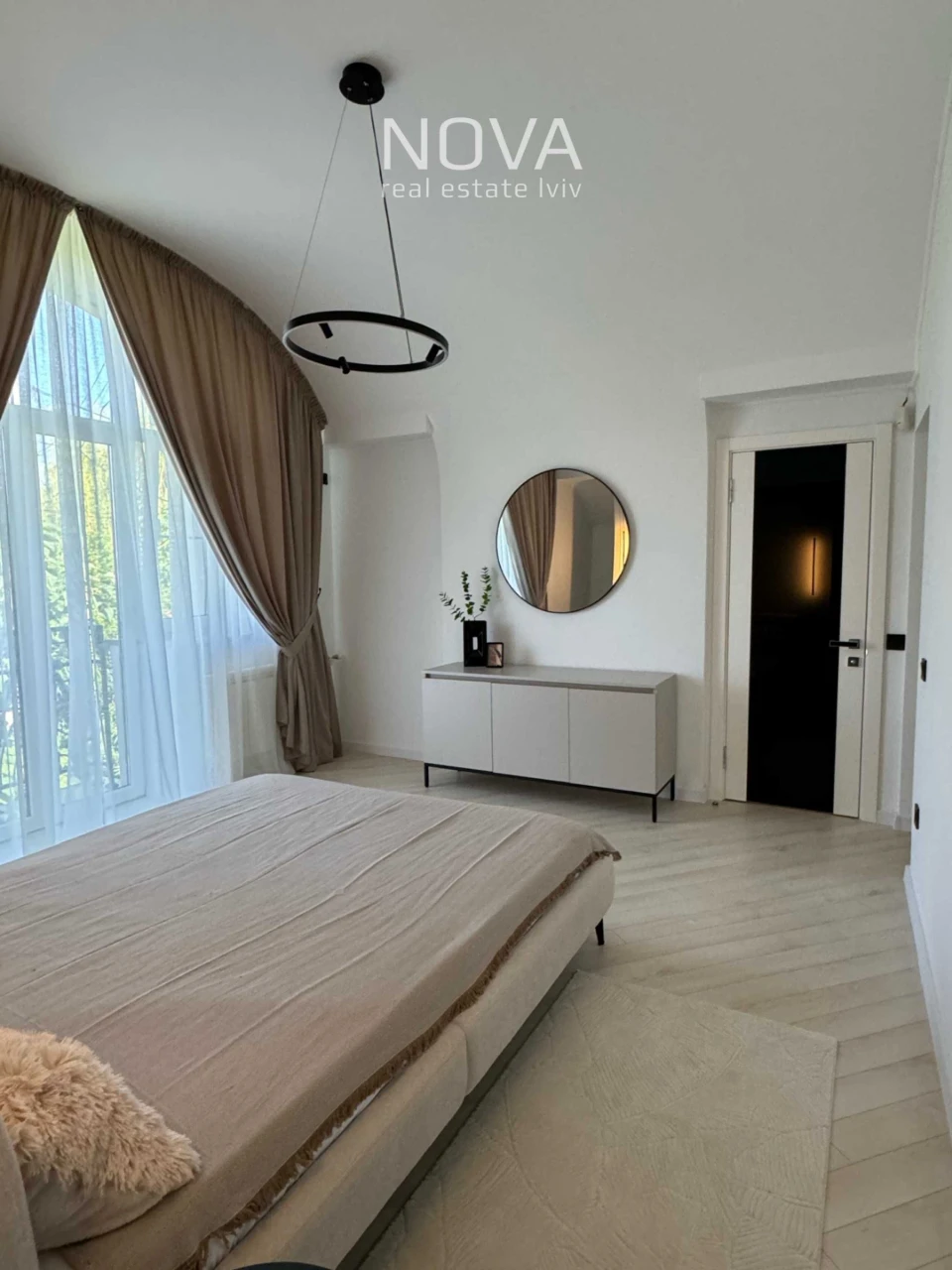 Продаж затишного будинку 274 м в м. Трускавець на вул. Лесі