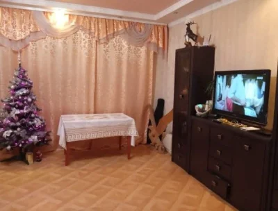 Квартира з власним подвір'ям і гаражем