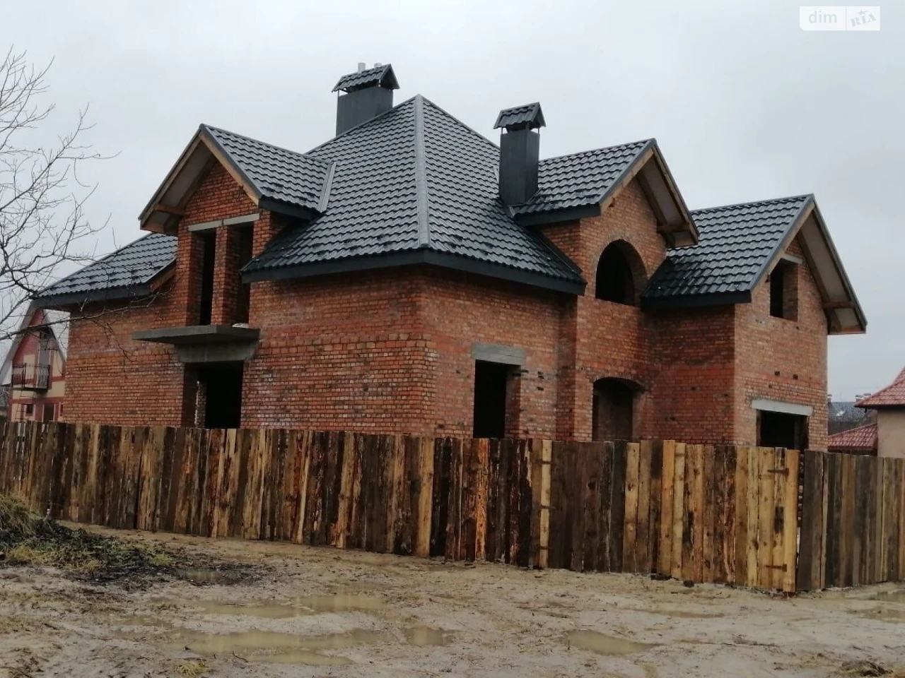 Продаж Дім