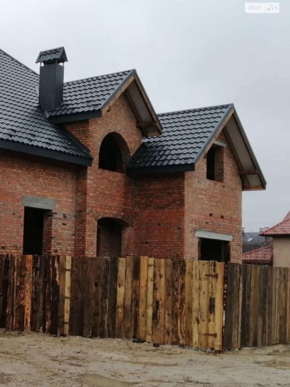 Продаж Дім