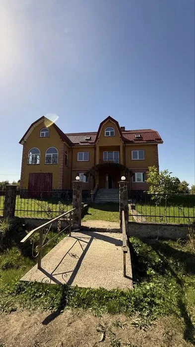 Будинок з ремонтом у Турка | 275 м² | 30 соток | заходь і жи