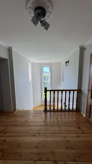 Будинок з ремонтом у Турка | 275 м² | 30 соток | заходь і жи