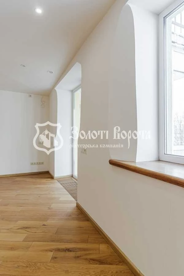 Продажа: Трехкомнатная квартира 150.9 м², Академика Киприанова в