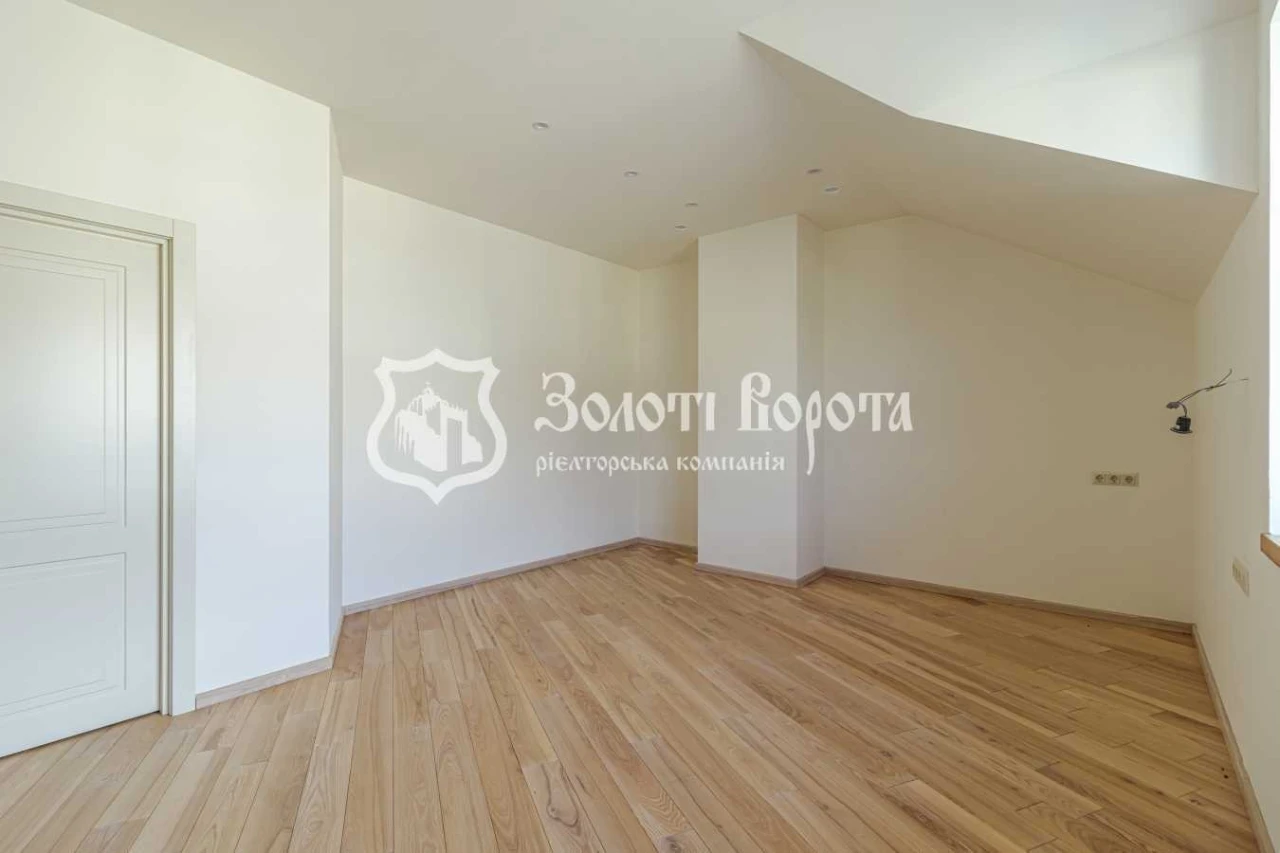 Продажа: Трехкомнатная квартира 150.9 м², Академика Киприанова в