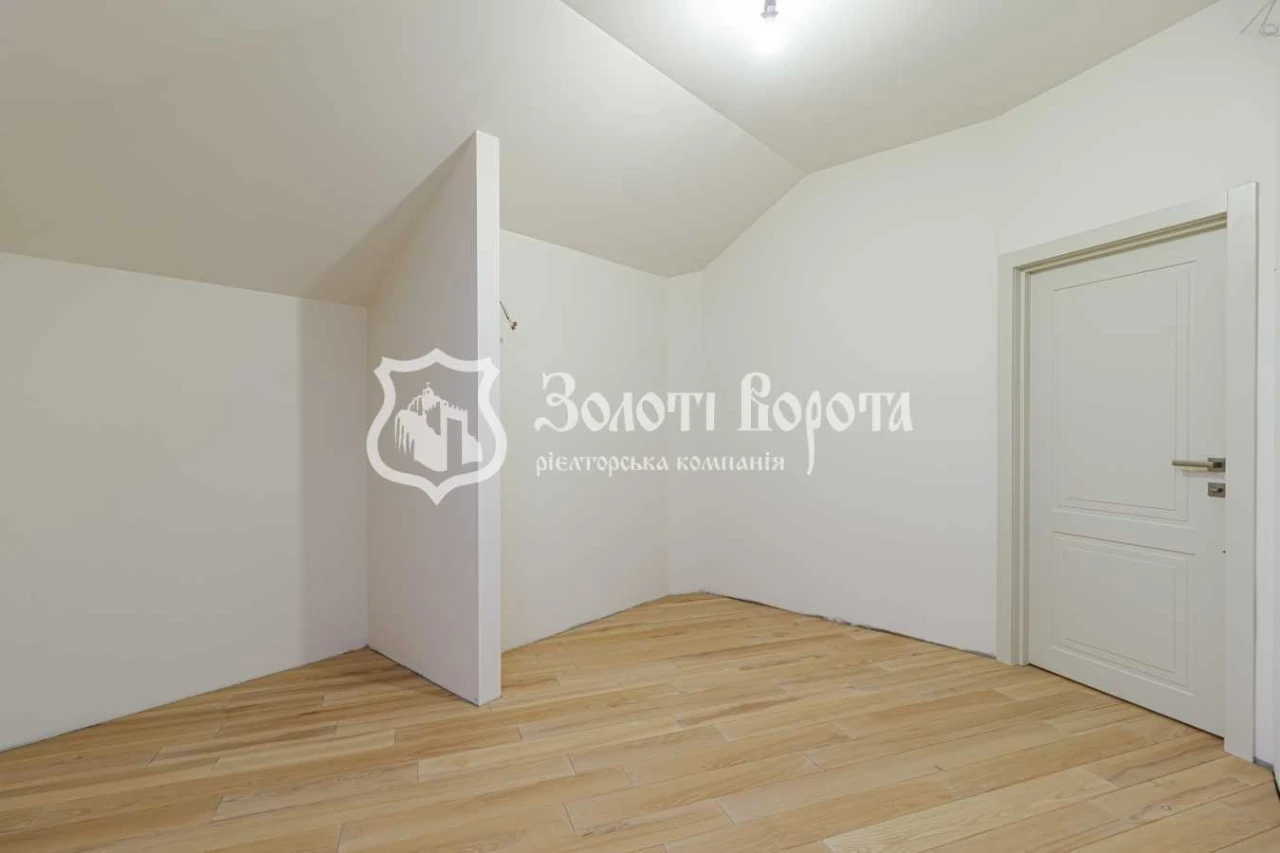Продажа: Трехкомнатная квартира 150.9 м², Академика Киприанова в