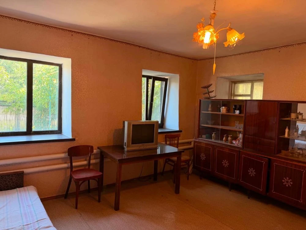 Продаж будинку біля центру міста , 3 кімнати,