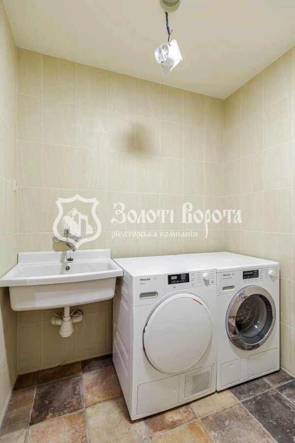 Продажа: Трехкомнатная квартира 150.9 м², Академика Киприанова в