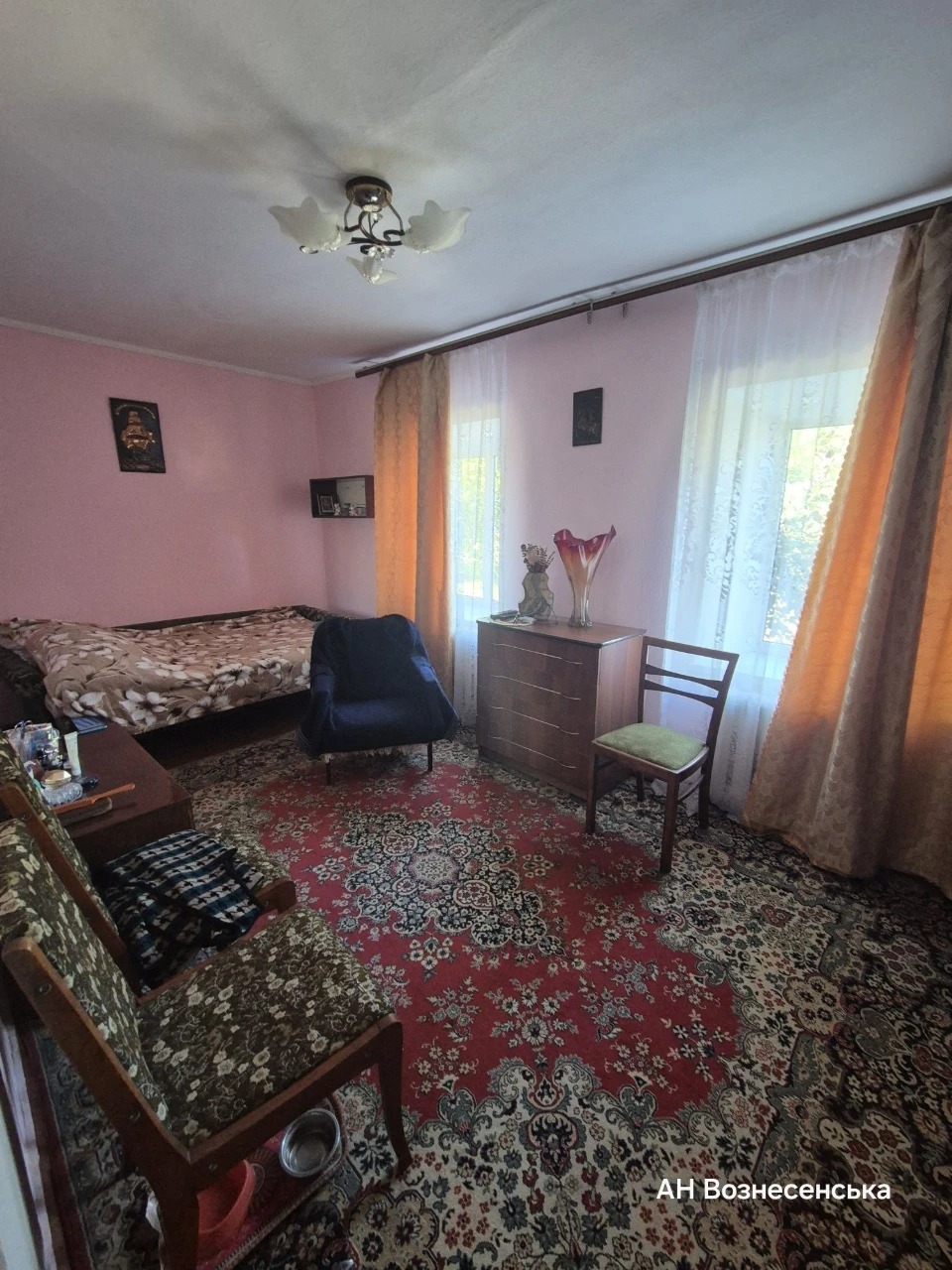 Продаж будинку біля 4 школи