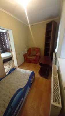 Продається будинок у центрі міста